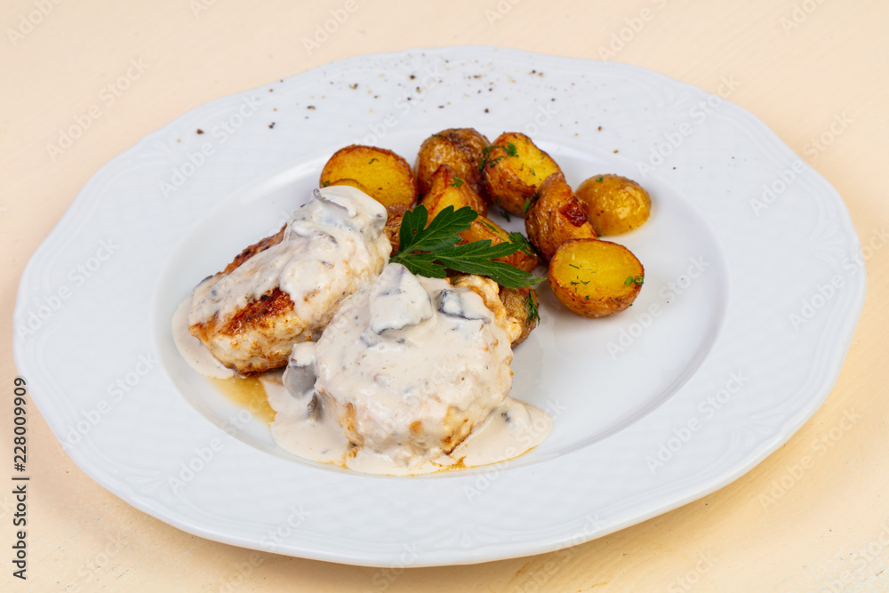 Chicken cutlet with potato