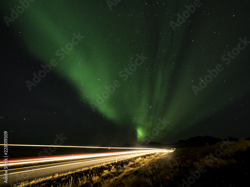 Obraz na płótnie Northern Light dancing across the Icelandic Sky in September w salonie