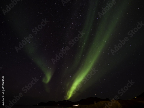 Obraz na płótnie Northern Light dancing across the Icelandic Sky in September w salonie