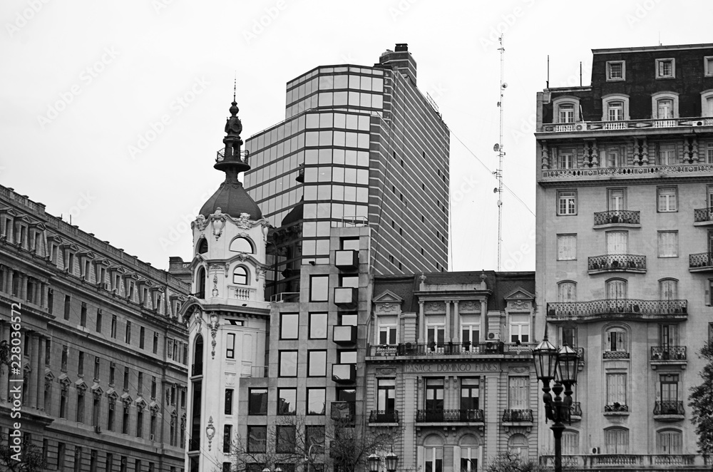buildings and architecture in buenos aires