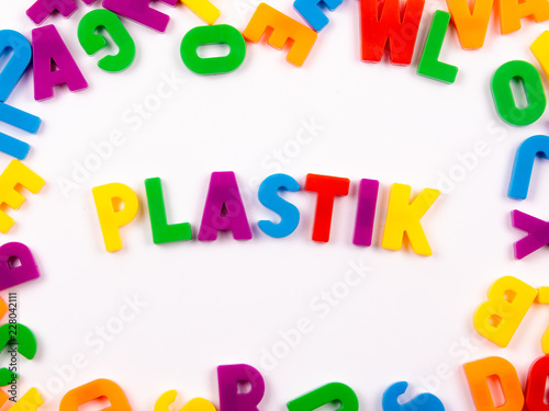 PLASTIK in Buchstaben