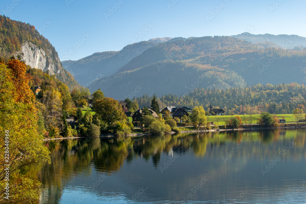 Ansichten Grundlsee in der Steiermark Österreich