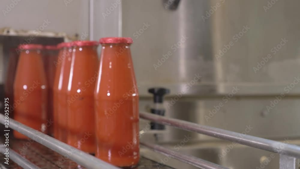 Tomato sauce Factory Tomato sauce Bottles sterilization process Stock