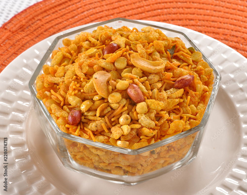 Foto de Kashmiri Mix Nimco, A mix nimco snack with the blend of