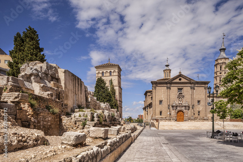 A section of the old Roman Wall, Torreon de la Zuda, the Church of San Juan de los Panetes and the Leaning Tower of Zaragoza, the Torre Nueva.