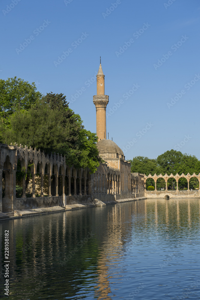 Şanlıurfa Balıklı Göl