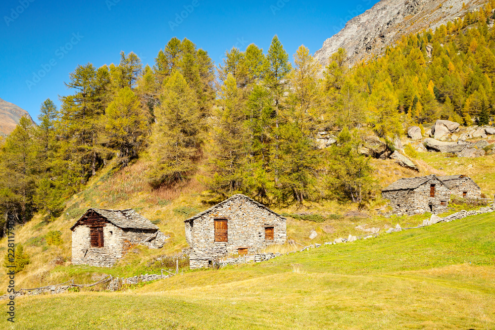 Antiche baite rurali in Valmalenco (IT) - Alpe dell'Oro