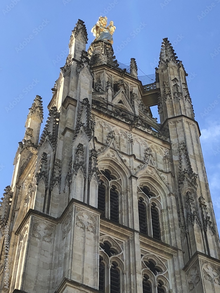 cathédrale paysage urbain  architecture dans Bordeaux