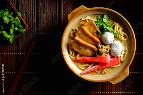 Seafood laksa