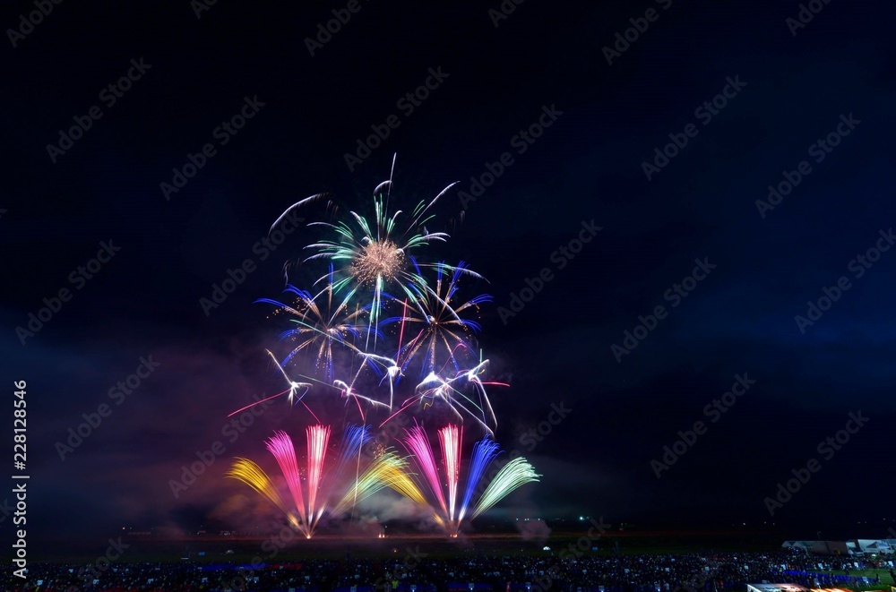 大曲花火 秋の章 エバーグリーン Stock Photo Adobe Stock 大曲花火 秋の章 エバーグリーン Stock Photo Adobe Stock