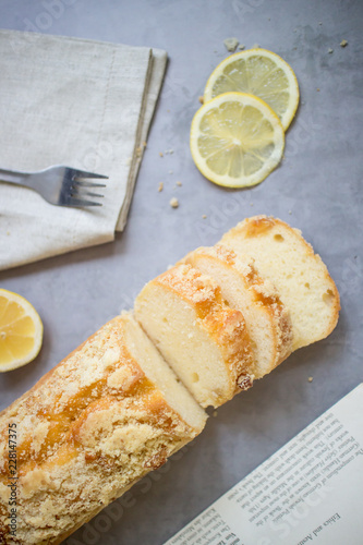LEMON CAKE