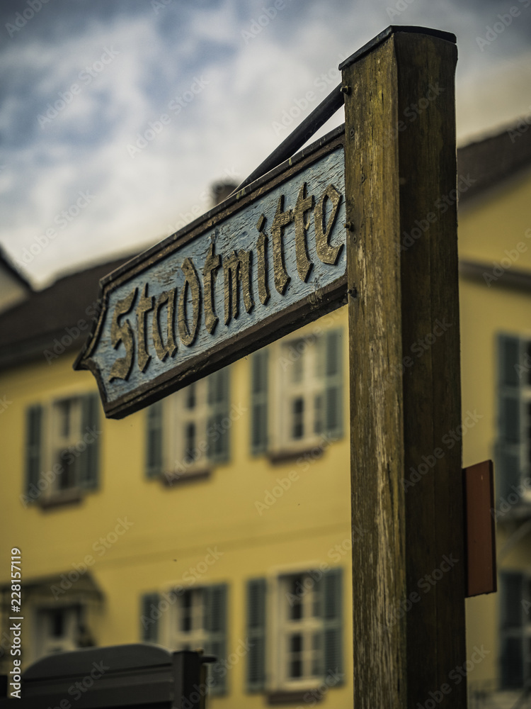 Obraz premium old street sign