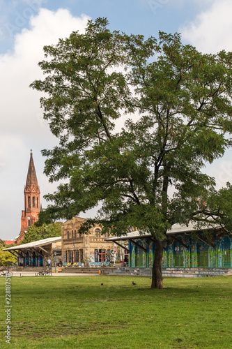Görlitzer Park mit Kirche