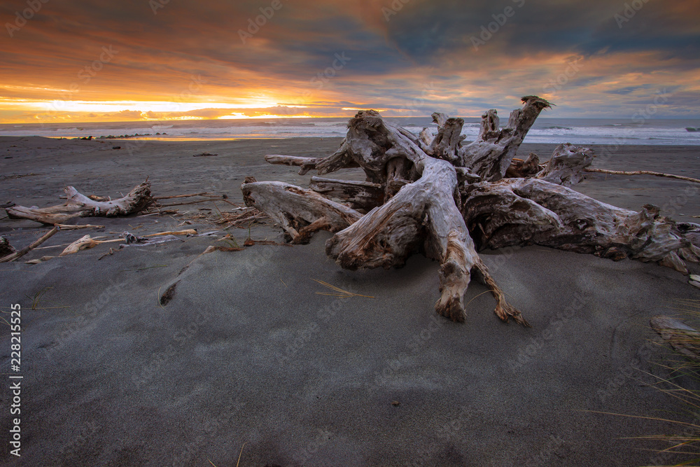 dramatic sunset sky hokitika beach southland new zealand dramatic sunset sky hokitika beach southland new zealand