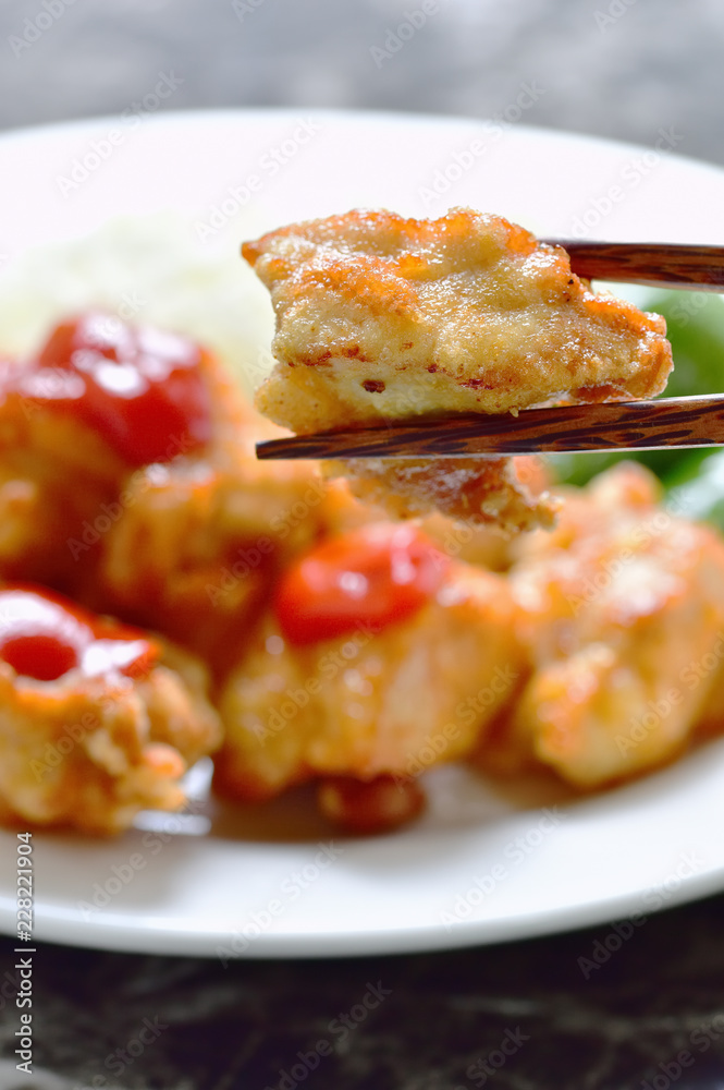 鶏の唐揚げ 鶏の唐揚げ