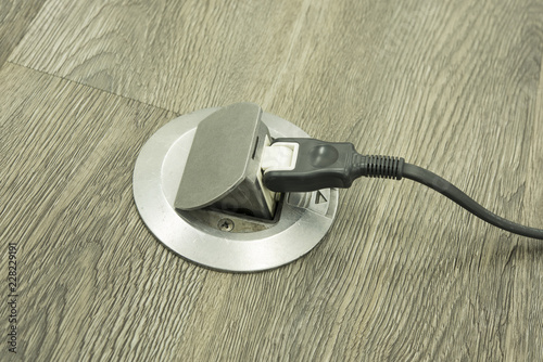 床用コンセント