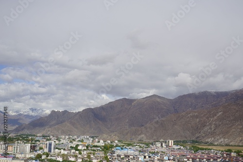 Lhasa, Tibetan capital © GGE-BBA