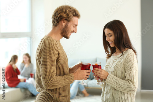 Couple with delicious mulle...