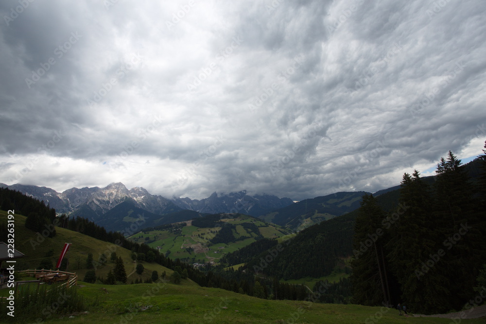 Himmel Berge Talblick Wolkenstimmung Panorama