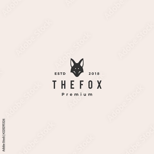 fox logo hipster vintage retro vector icon illustration