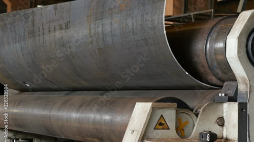 Metal sheet in rolling machine