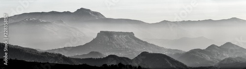 Panorama Bismantova e il Cusna photo