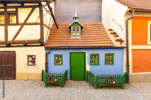 Canvas Print Picturesque Prague street Zlata Ulicka (Golden Lane)