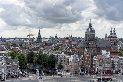 Von erhöhten Aussichtspunkt Blick über Altstadt von Amsterdam