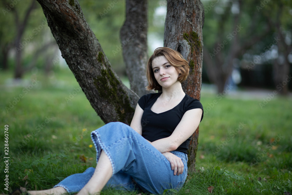 Street photo shoot with a wonderful girl.Photo shoot in Moscow in the great hearth, the whipping Kolomenskoye
