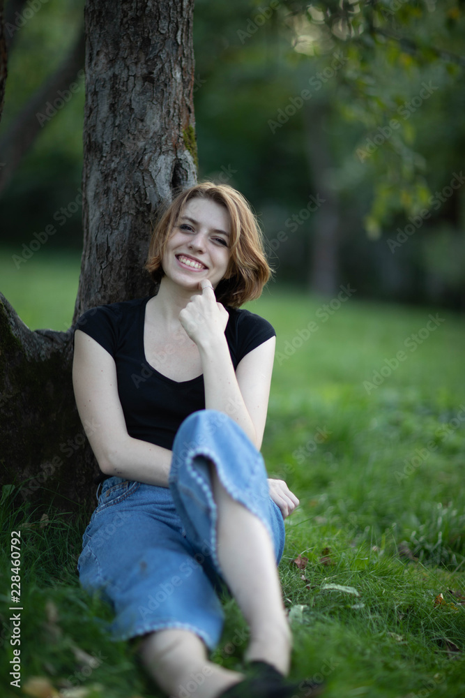 Street photo shoot with a wonderful girl.Photo shoot in Moscow in the great hearth, the whipping Kolomenskoye