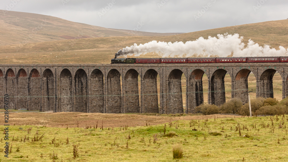 steam train over ribblehead viaduct