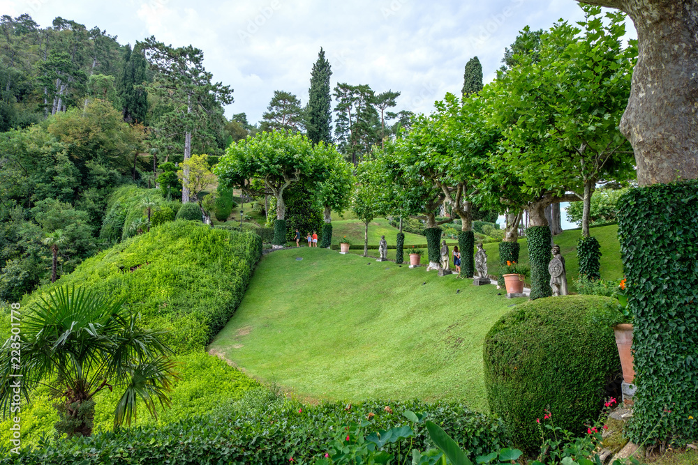 Villa del Balbianello green garden