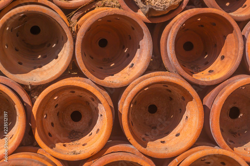 Warehouse of traditional Asian pottery made by clay, magazzino di vasi artigianali di creta