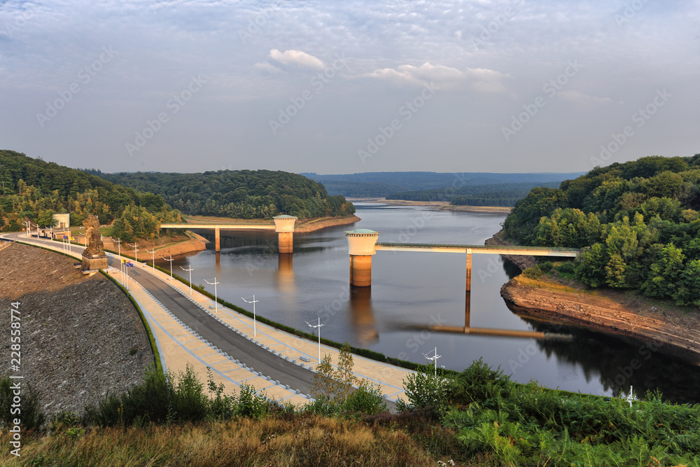 Obraz premium View of the Gileppe Lake in Belgium