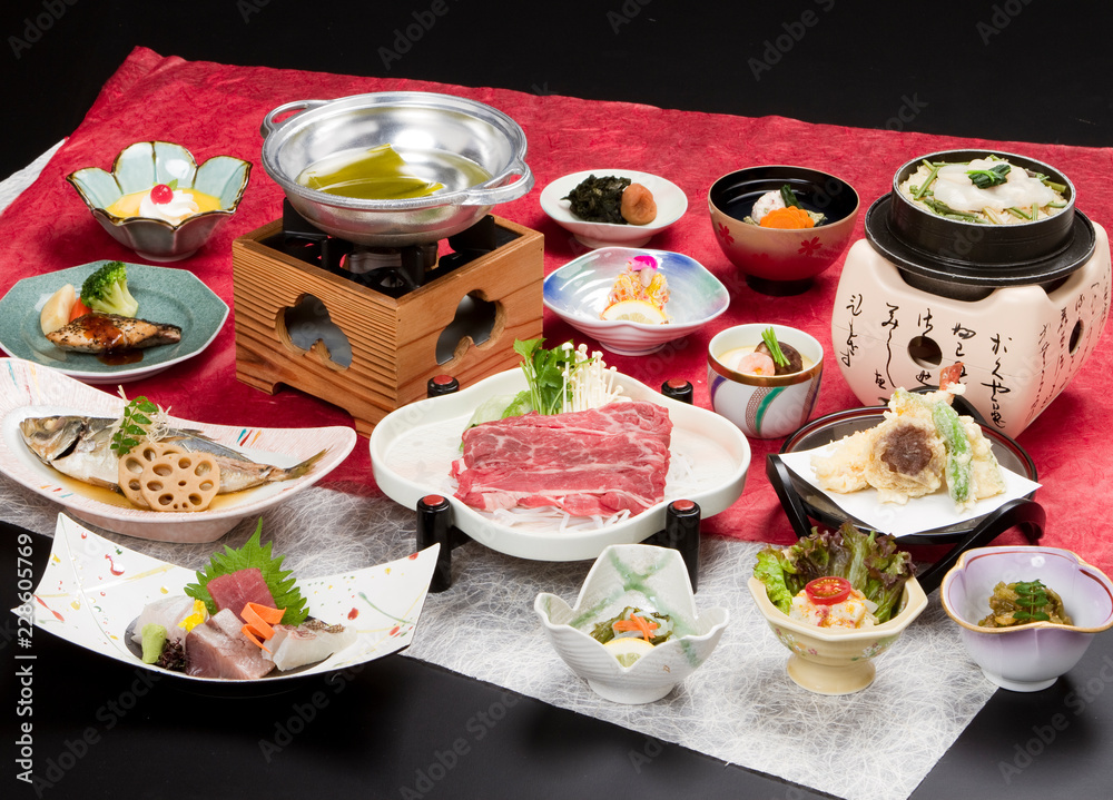 会席 和 牛 肉 伊勢海老 しいたけ サラダ 鯛 料理 肉 刺身 鮪 天婦羅