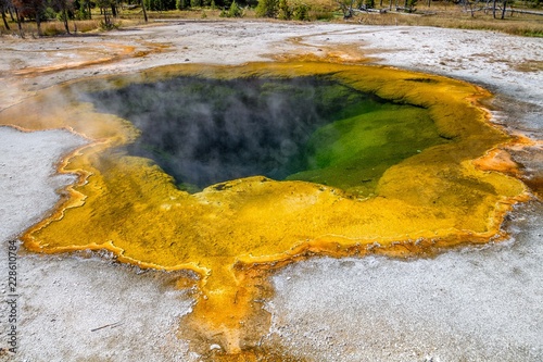 Yellowstone - Emerald Pool