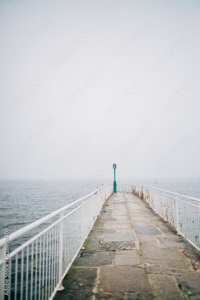 Fototapeta premium Herbst-Nebel in Greifswald und Wieck am Ryck