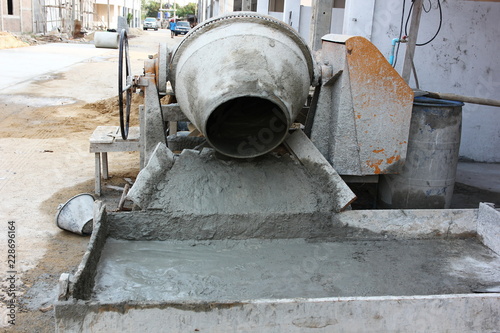 the cement mixer machine in construction site