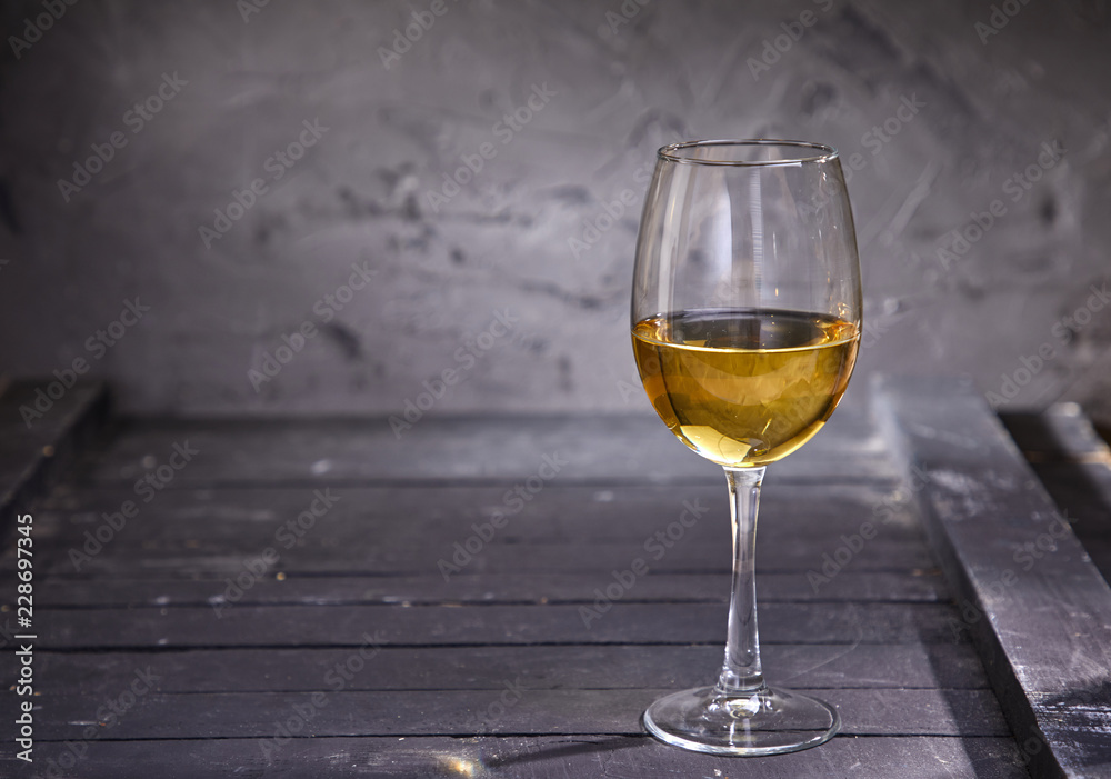 cold white wine cold white wine