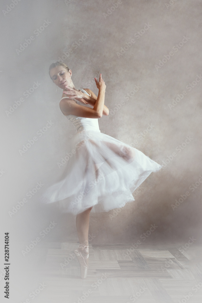 Fototapeta premium Light and shadow dance