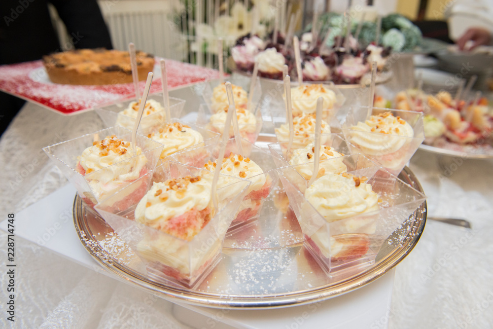 Buffet, torte e decorazioni per cerimonie Buffet, torte e decorazioni per cerimonie