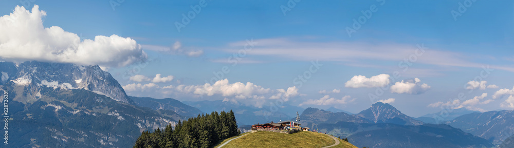 Plakat Beautiful alpine view at Harschbichl summit - Tyrol - Austria