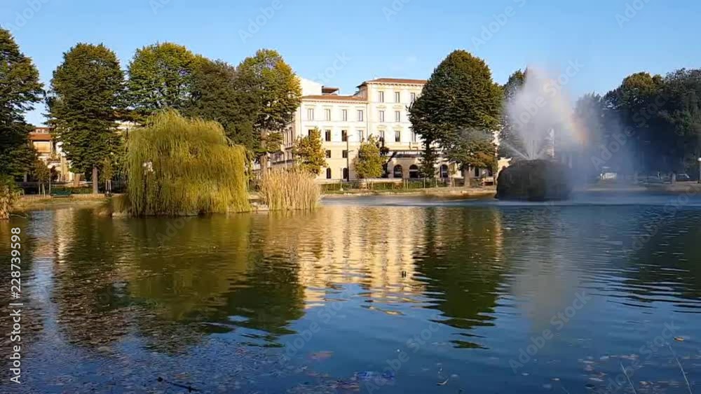 FONTANA FONTANA