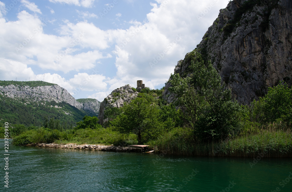 Cetina-Schlucht, Omis, Kroatien Cetina-Schlucht, Omis, Kroatien