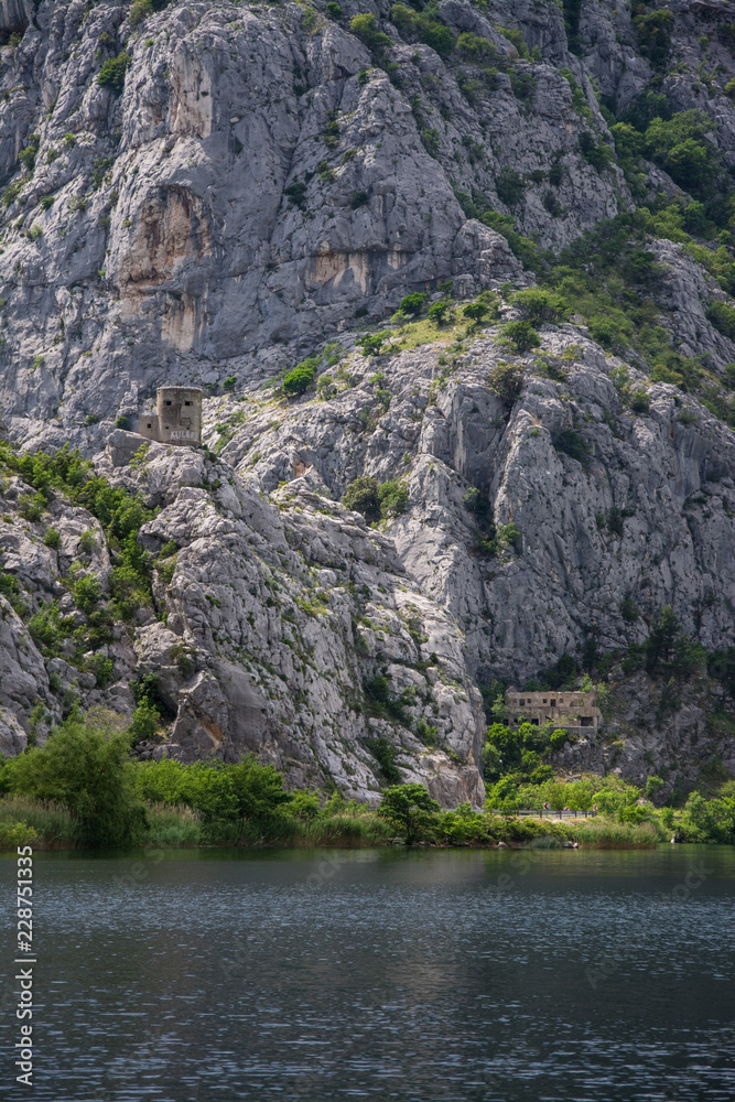 Cetina-Schlucht, Omis, Kroatien Cetina-Schlucht, Omis, Kroatien