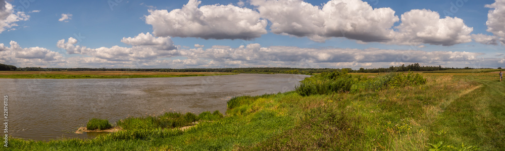 A panoramic view for the Bug River.