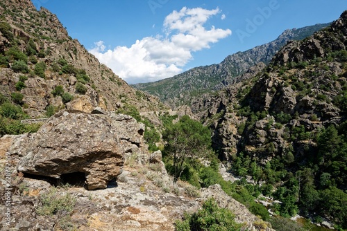 Frankreich - Korsika - Fluss Golo bei Corte photo