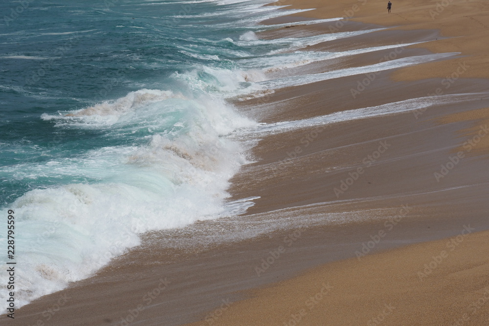 Fale oceanu