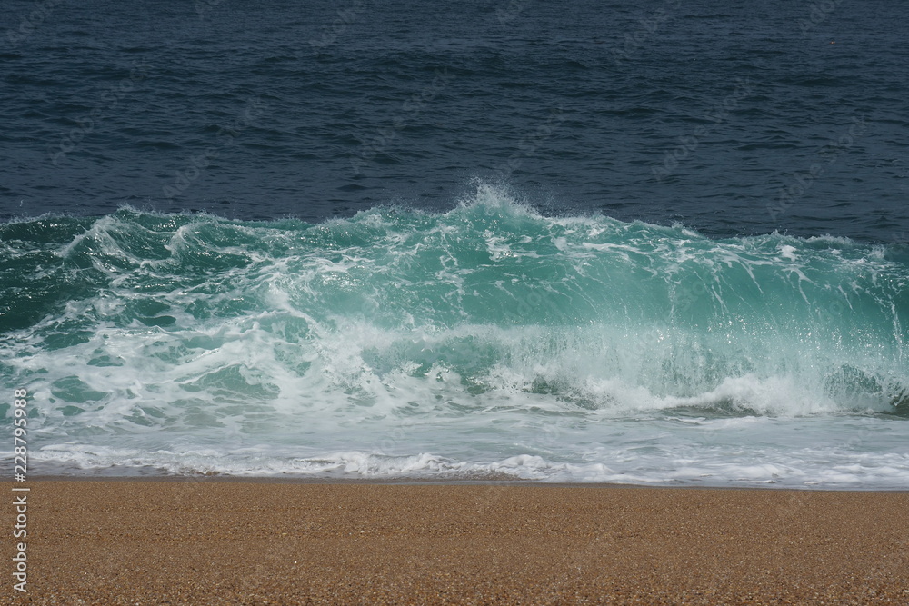 Fale oceanu