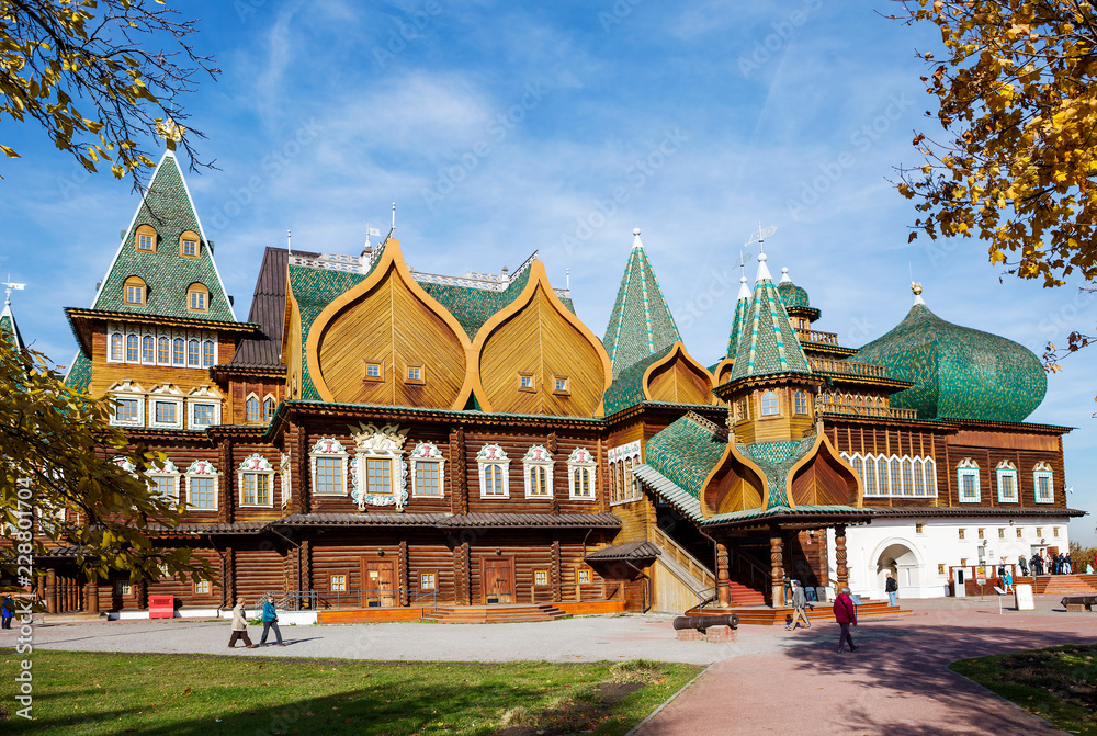 Fototapeta premium Moscow, Russia, wooden Palace of czar Alexey Mikhailovich in Kolomenskoye (reconstruction). It is a wooden Royal Palace built in the suburban village of Kolomenskoye in the 17th century. 
